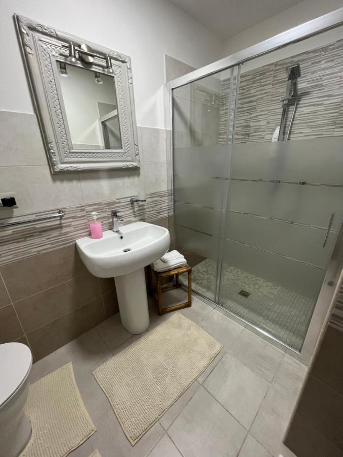 Appartamento Francahouse Aeroporto di Catania Fontana Rossa Esterno foto